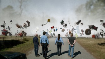 ProSieben: Comeback des ProSieben-Hits "Under The Dome" am 10. September: Starautor Stephen King schrieb das Drehbuch zur ersten Folge (FOTO)