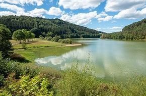 Hessisches Landesamt für Naturschutz, Umwelt und Geologie: Saisonbeginn an hessischen Badeseen: Großteil der Gewässer mit ausgezeichneter Wasserqualität