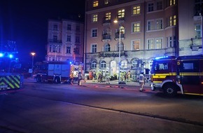 Feuerwehr Dresden: FW Dresden: Rauchentwicklung in einem Pflegeheim - automatische Brandmeldeanlage alarmiert die Feuerwehr