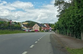 Polizeiinspektion Hameln-Pyrmont/Holzminden: POL-HM: Zeugenaufruf: Unbekannter verletzt Senior nach Streit schwer