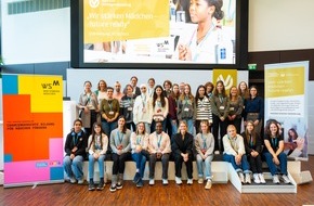 DVAG Deutsche Vermögensberatung AG: "Wir stärken Mädchen" geht in die zweite Runde / DVAG fördert die chancengerechte Zukunft von Mädchen