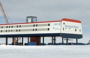 PHOENIX: PHOENIX-Programmhinweis - BITTE KORREKTUR BEI DER UHRZEIT BEACHTEN - EISZEIT-SPEZIAL live - Eröffnung der Neumayer Station III in der Antarktis, PHOENIX, Fr., 20.02.2009, bereits ab 11.00 und 20.15 Uhr