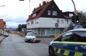 Polizei Minden-Lübbecke: POL-MI: Zusammenstoß bei Abbiegemanöver