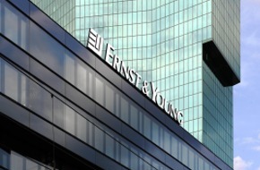 Ernst & Young Schweiz: Ernst & Young goes Züri-West - Konzentration der Kräfte an zentralem Standort