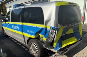 Polizeipräsidium Mittelhessen - Pressestelle Marburg-Biedenkopf: POL-MR: Fronhausen/B3: In Streifenwagen gekracht