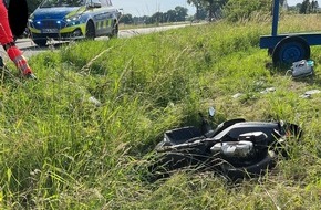 Polizei Minden-Lübbecke: POL-MI: Verkehrsunfall mit schwerverletztem Kleinkraftradfahrer