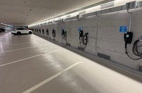 Touring Club Schweiz/Suisse/Svizzero - TCS: A Zurigo si ricarica meglio, San Gallo delude - Il TCS ha testato 40 autosili per auto elettriche