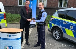 Polizei Duisburg: POL-DU: Duisburg: Erste Polizistinnen und Polizisten tragen das DEIG bei sich