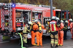 Feuerwehr Essen: FW-E: Beißender Geruch löst Gefahrguteinsatz aus - keine Verletzten