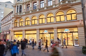 dm-drogerie markt: Miteinander vernetzt: Erfolgreicher Start in das neue dm-Geschäftsjahr