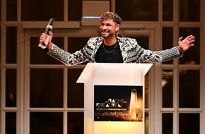 ProSieben: ProSieben gratuliert: Jakob Lundt ("Wer stiehlt mir die Show?") und Angel Garcia ("The Masked Singer") gewinnen den Deutschen Fernsehpreis 2023