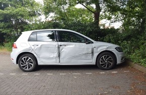 Kreispolizeibeh&ouml;rde Herford: POL-HF: Ausweichman&ouml;ver endet am Holzmast - Polizei sucht gr&uuml;nen Traktor