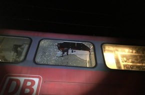 Bundespolizeiinspektion Stuttgart: BPOLI S: Züge beschädigt