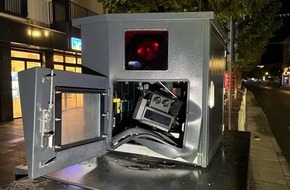 Polizei Mettmann: POL-ME: Explosion beschädigt mobilen Blitzer -2509023