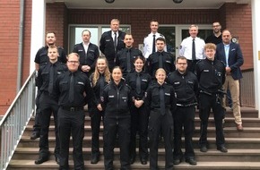 Polizeiinspektion Hameln-Pyrmont/Holzminden: POL-HOL: Die Polizei Holzminden begrüßt neue Mitarbeiterinnen und Mitarbeiter