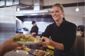 Nestlé Deutschland AG: Die Currywurst verliert in Kantinen an Fans – Pflanzenbasiert ist neuer Standard in der Gemeinschaftsverpflegung – Die neue Nestlé Studie 2023