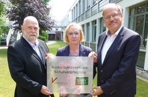 Deutsches Netzwerk für Schulverpflegung e.V. DNSV: Kompetenzzentrum für Schulverpflegung bekommt öffentliches Gesicht und plant 1. Ringvorlesung mit dem Thema: "SchulESSEN - Ein starkes Stück Gesundheit"