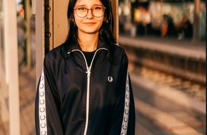 Landespolizeiinspektion Jena: LPI-J: Fahndung nach vermisstem 15-j&auml;hrigen M&auml;dchen aus Jena