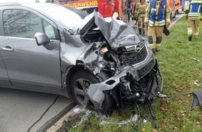 Kreispolizeibehörde Oberbergischer Kreis: POL-GM: Zwei Verletzte bei Unfall auf der L 350