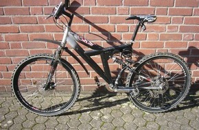 Polizei Düren: POL-DN: 06101202	Zurück gelassene Fahrräder im Bild