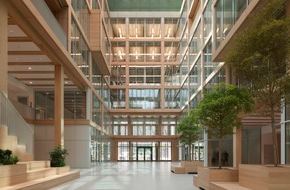 R&S Immobilienmanagement GmbH: Hier wird Büroarbeit zum ganzheitlichen Erlebnis: Münchens erstes Holzhybrid-Office holt begehrten ZIA Office Award 2025 / i8 auf dem iCampus im Werksviertel setzt sich mit holistischem Konzept durch