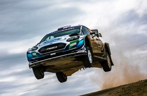 Ford-Werke GmbH: Junge Fahrer von M-Sport Ford wagen sich bei Safari-Rallye Kenia im Fiesta WRC auf unbekanntes Terrain