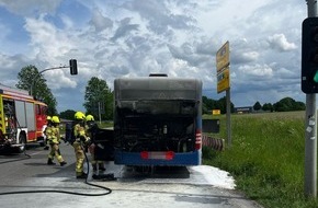 Polizei Coesfeld: POL-COE: Coesfeld, B474/ Abschlussmeldung: Schulbus brennt