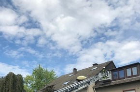 Feuerwehr Bochum: FW-BO: Küchenbrand im Dachgeschoss eines Mehrfamilienhauses
