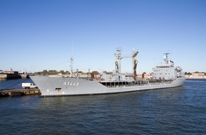 Presse- und Informationszentrum Marine: Betriebsstofftransporter "Rhön" kehrt von NATO-Verband zurück