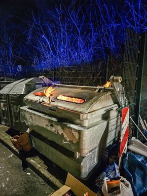 FW Menden: Silvesterbilanz 2024/25 - Feuerwehr Menden