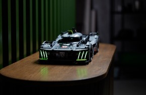 Peugeot Deutschland GmbH: Der Countdown läuft: Der neue LEGO® Technic(TM) PEUGEOT 9X8 ist eine Hommage an das Hypercar