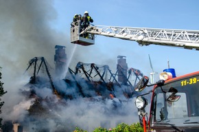 FW-RD: Großeinsatz an der B203 in Goosefeld