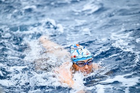 Den &quot;Ocean&#039;s Seven&quot; einen weiteren Schritt näher - Nathalie Pohl bezwingt Tsugaru-Straße in Japan als erste deutsche Schwimmerin (FOTO)