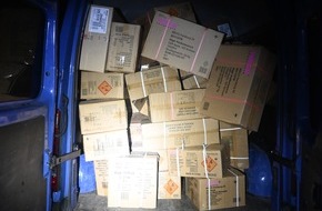 Polizeiinspektion Delmenhorst / Oldenburg - Land / Wesermarsch: POL-DEL: Landkreis Wesermarsch: Schwerer Diebstahl von Feuerwerkskörpern in Elsfleth +++ Zeuge ermöglicht Festnahme von Tatverdächtigen