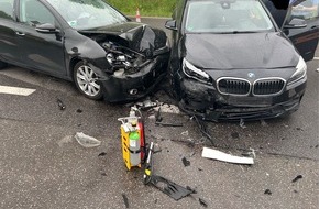 Polizeiinspektion Rockenhausen: POL-PIROK: Autofahrerin bei Unfall leicht verletzt
