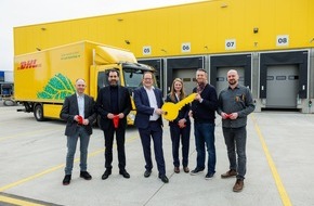 DHL Group: PM: DHL Freight feiert Eröffnung seines neuen Logistik-Terminals in Berlin City / PR: DHL Freight officially inaugurates its new logistics terminal in Berlin
