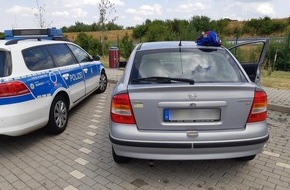 Bundespolizeiinspektion Berggießhübel: BPOLI BHL: Gemeinsame Pressemitteilung der Bundespolizeiinspektion Passau und Berggießhübel

Acht ausweislose Iraker am Bahnhof - Schleuser innerhalb von zwei Tagen identifiziert und festgenommen