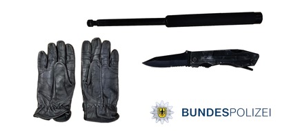 Bundespolizeidirektion Berlin: BPOLD-B: Mit Schlagstock und Messer am Bahnhof unterwegs