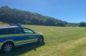 Polizeiinspektion Northeim: POL-NOM: Übungsgranate auf einer Wiese gefunden