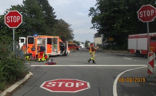 Polizei Rheinisch-Bergischer Kreis: POL-RBK: Wermelskirchen/Odenthal - Motorradfahrer schwer verletzt