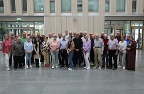 Polizeipr&auml;sidium S&uuml;dosthessen: POL-OF: Tagung der Sicherheitsberaterinnen und Sicherheitsberater f&uuml;r Senioren: Ehrung von Herrn Lerch f&uuml;r 30 Jahre ehrenamtliches Engagement