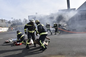 FW-DO: 13.03.2017 Flugunfallübung &quot;Phönix&quot;
Flughafenfeuerwehr probt den Ernstfall