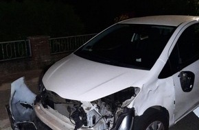 Polizeidirektion Lübeck: POL-HL: Lübeck - St. Gertrud / Fahrzeug erheblich beschädigt - Verursacher flüchtig
