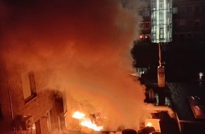 Feuerwehr Düren: FW Düren: Zimmerbrand in Gewerbeobjekt am Kaiserplatz