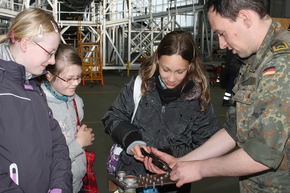 Marine - Pressemitteilung: GIRLS&#039; DAY bei der Marine