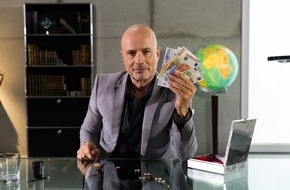 ZDF: Die Spur des Geldes / Christian Berkel präsentiert zweiteilige "Terra X"-Dokumentation im ZDF (FOTO)