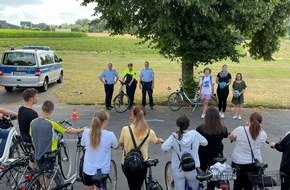 Polizei Paderborn: POL-PB: Fahrrad-Sicherheitstraining für ukrainische Flüchtlinge