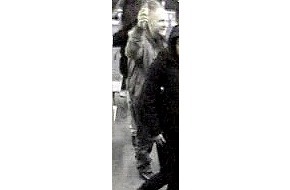 Polizei Rhein-Erft-Kreis: POL-REK: Straßenbahn mit Bierflasche beworfen - Brühl