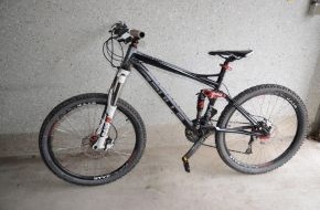 Polizeidirektion Göttingen: POL-GOE: (680/2013) Hochwertiges Fahrrad nach Probefahrt nicht zurück gebracht - Täter lässt gestohlenes Fahrrad zurück