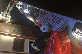 Feuerwehr Dinslaken: FW Dinslaken: Kaminbrand in Dinslaken Bruch